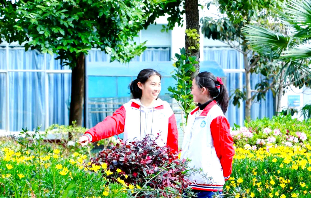 昆明市第一中学西山学校招聘优秀教师,扩充师资力量