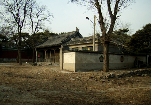 海淀山后古迹寻踪之旅——北京海淀山后九王坟