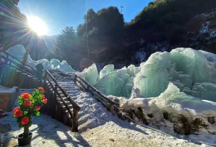 临夏大墩峡图片