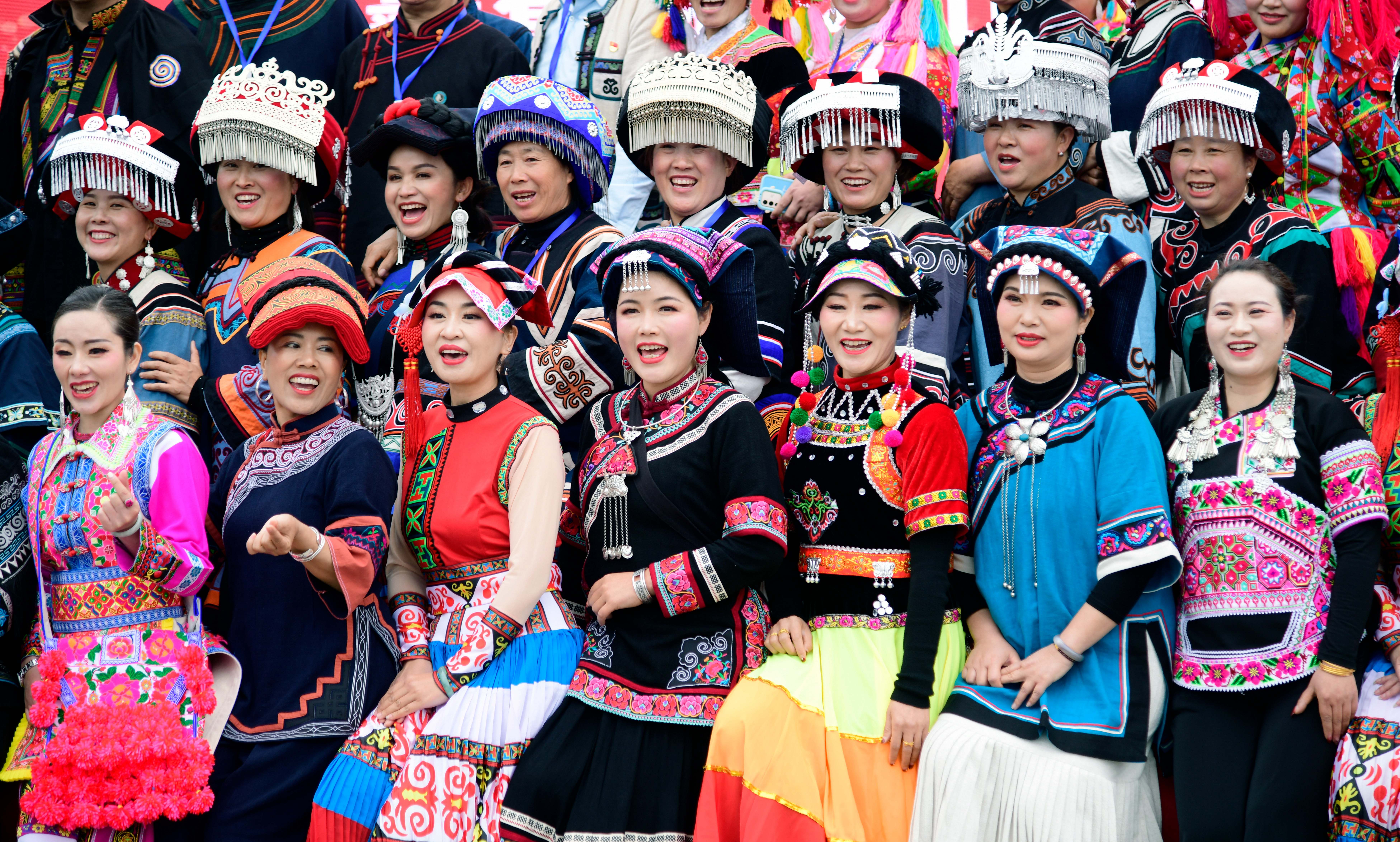 云南文山新春彝族文化艺术展演异彩纷呈