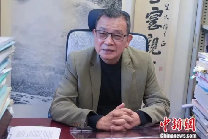 潘耀明:金庸小说及香港文学在海内外文化交流中扮演了何种角色?