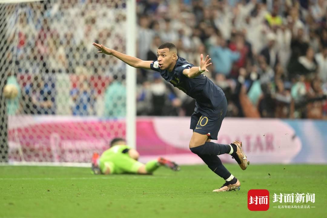 谁说决赛无名局!梅西双响姆巴佩帽子戏法,阿根廷点球大战获胜