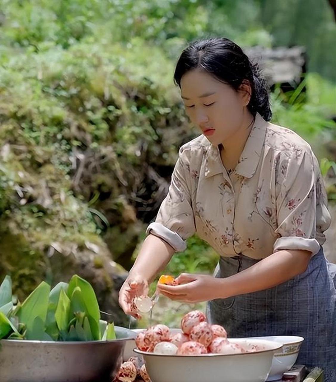 从农村离异带娃妇女,到千万网红,沈丹逆袭记 "乡愁"沈丹是福建南平