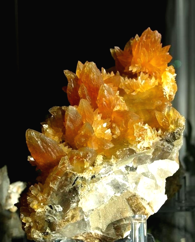 打游戏吗鉴定矿物的那种