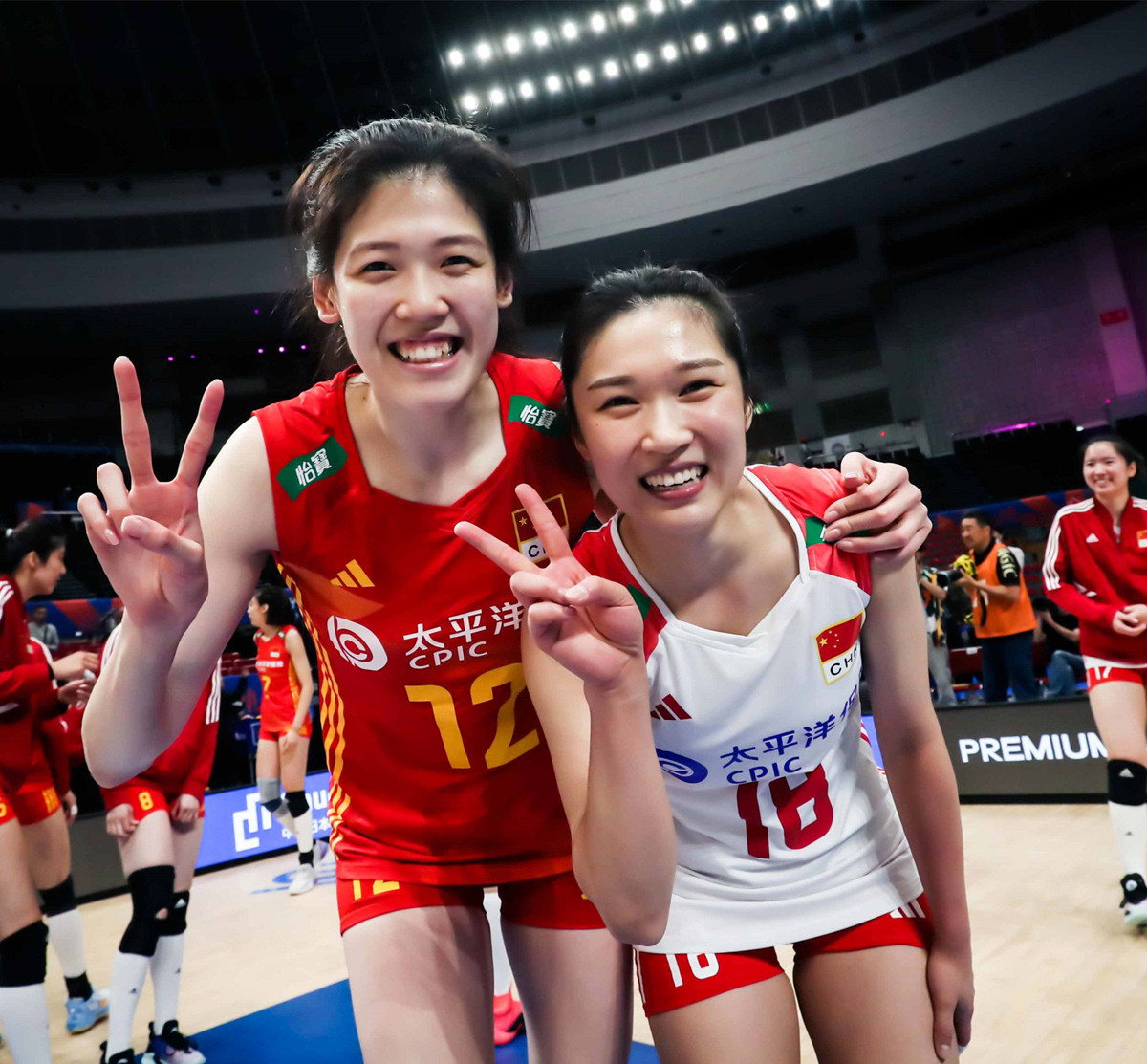 无朱婷也能赢!中国女排胜巴西,李盈莹,王梦洁双双经受住考验