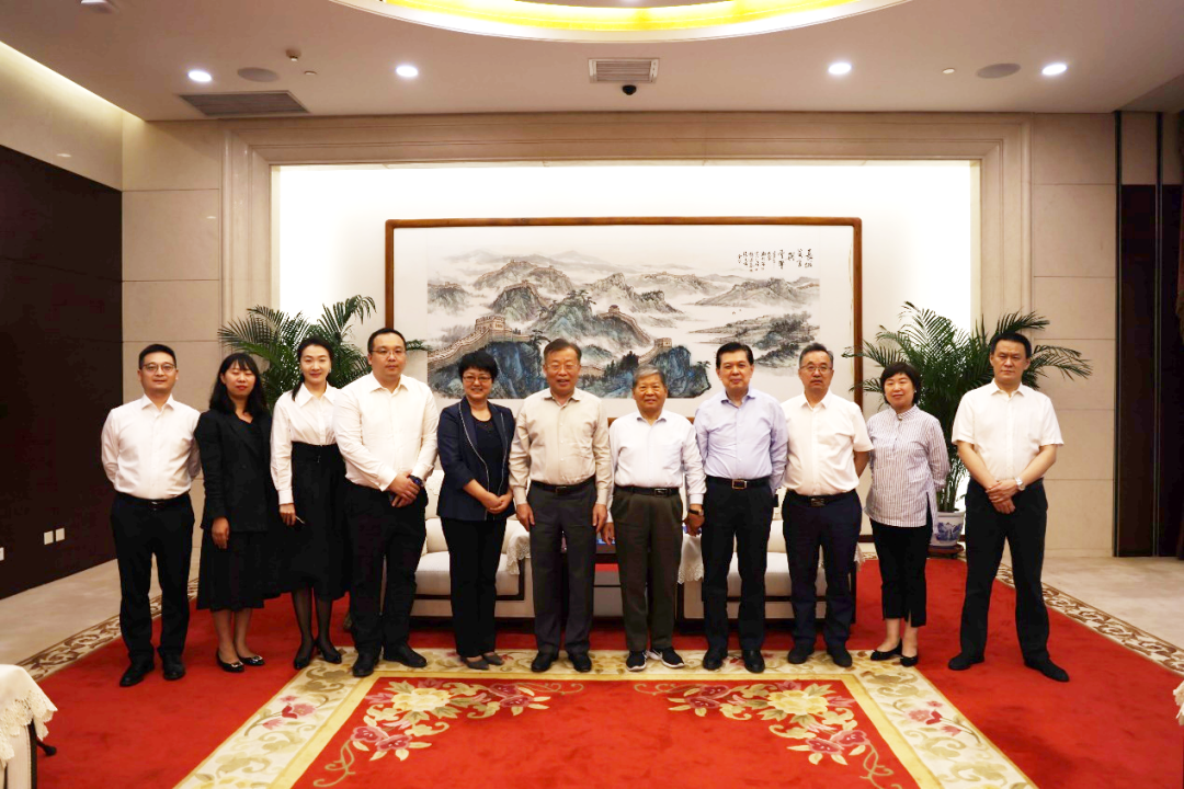 丝路动态丨丝路中心执行主任陶真一行与中国中铁股份有限公司座谈交流