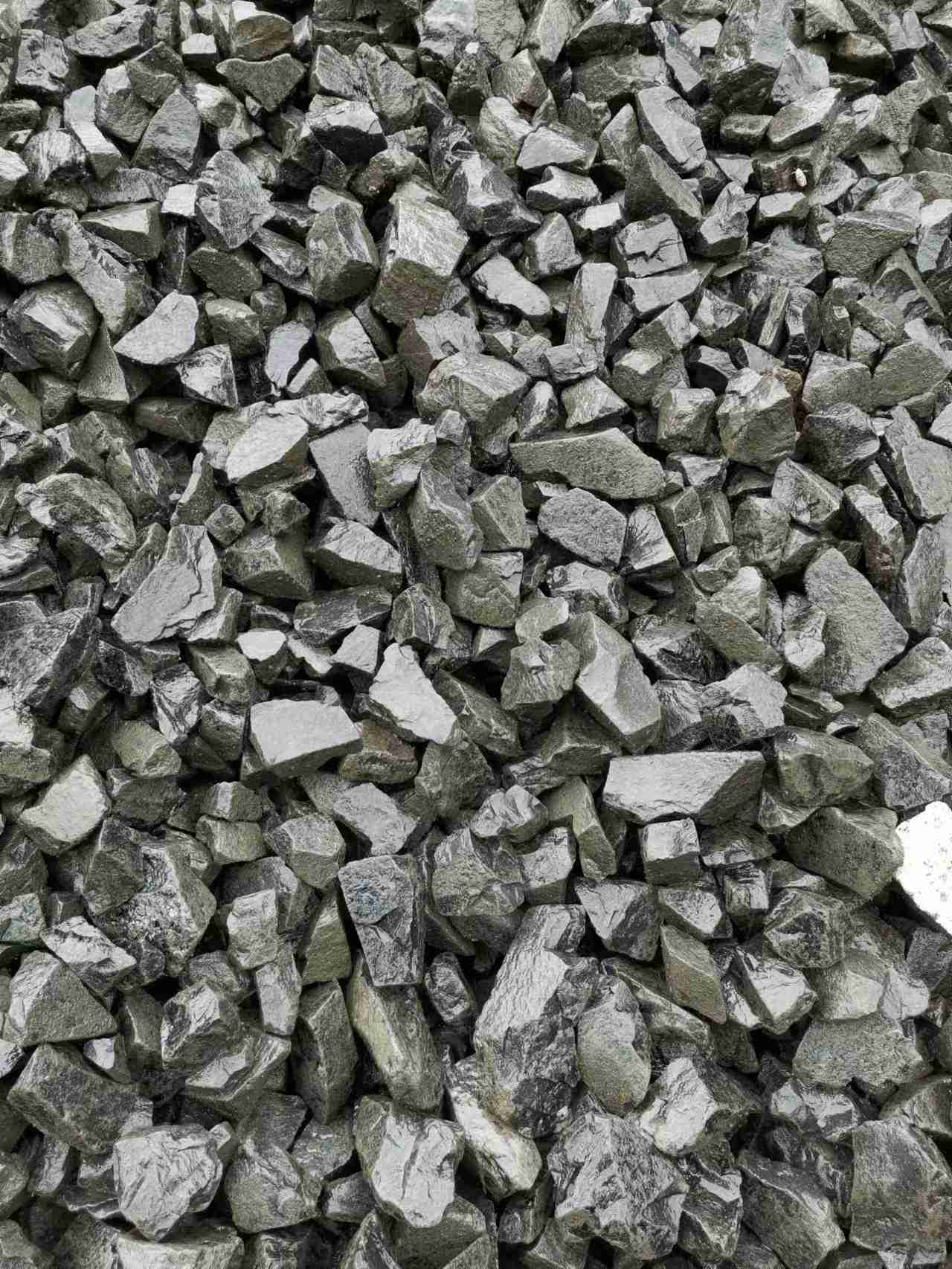 大足玄武岩一吨多少钱