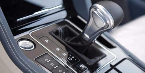 自动挡挂挡不走,车空转都什么故障