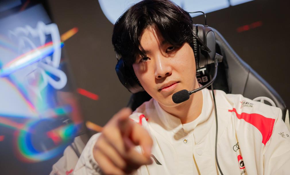 lol-s13:theshy河道剑魔再度"天神下凡",wbg 2-0淘汰mad