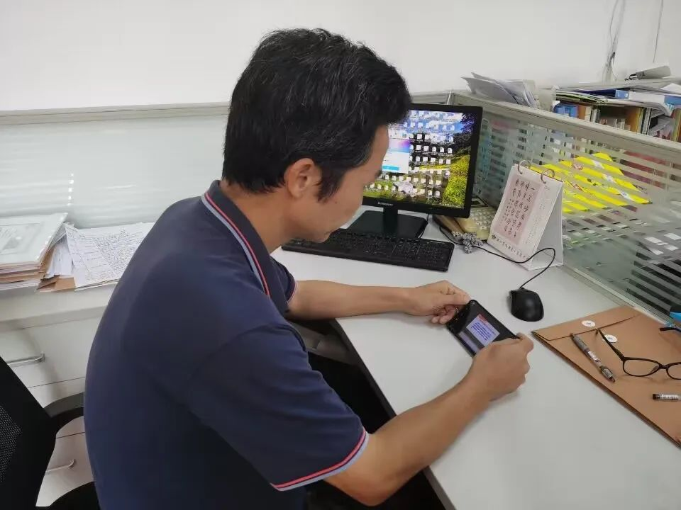 红心向党|佛山市城南小学党支部开展庆祝"七一"系列活动