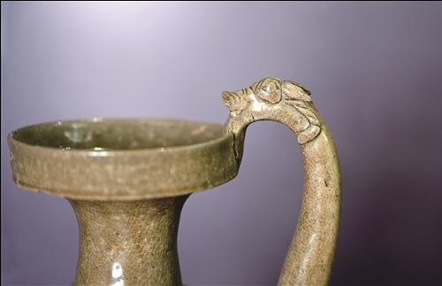 东晋青瓷鸡首壶:繁华千年,尽在壶中