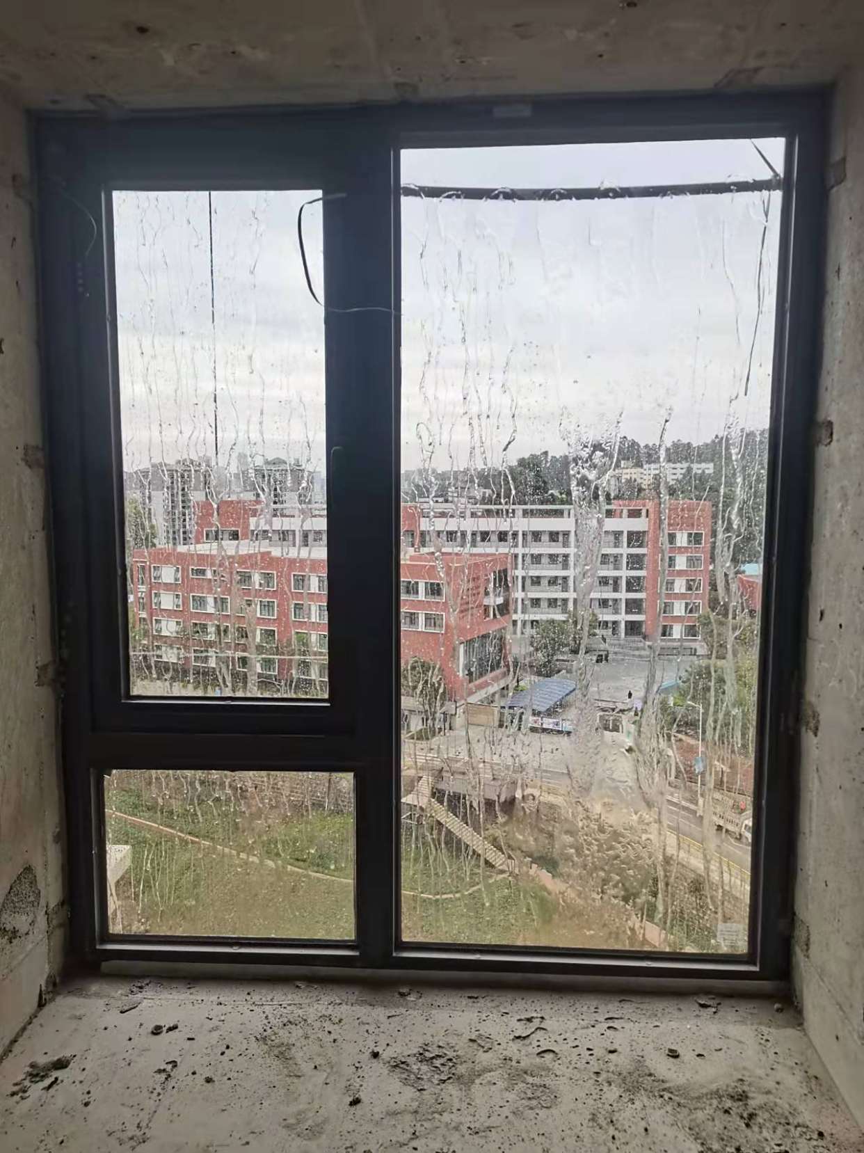 外窗淋水基本要求及渗漏处理