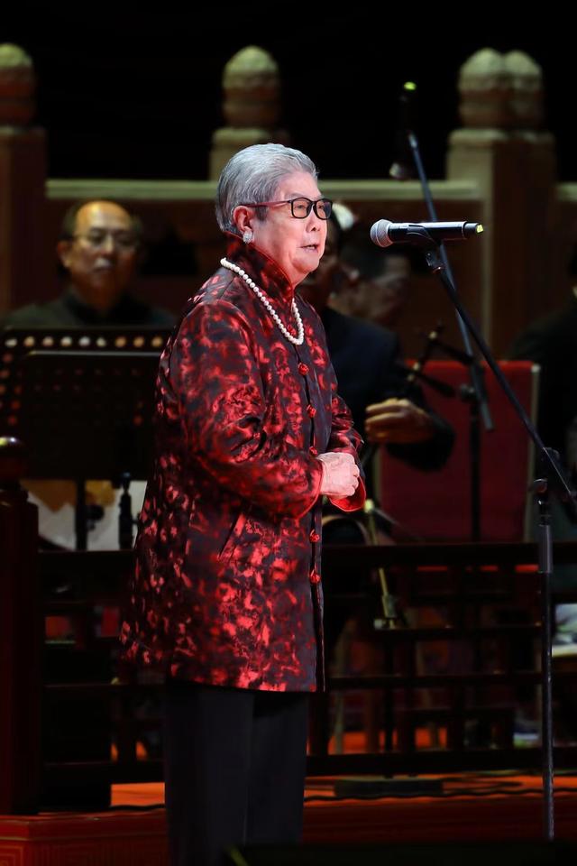 著名老旦表演艺术家李鸣岩去世享年87岁 桃李遍及神州大地 京剧界纷纷