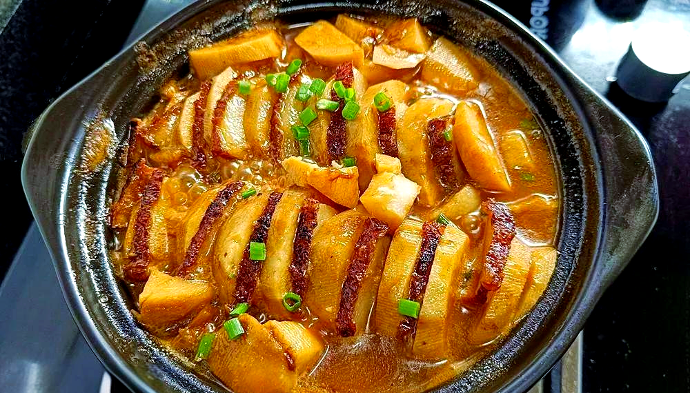 客家人钟爱的芋头煲,软糯香甜,制作方法简单易懂