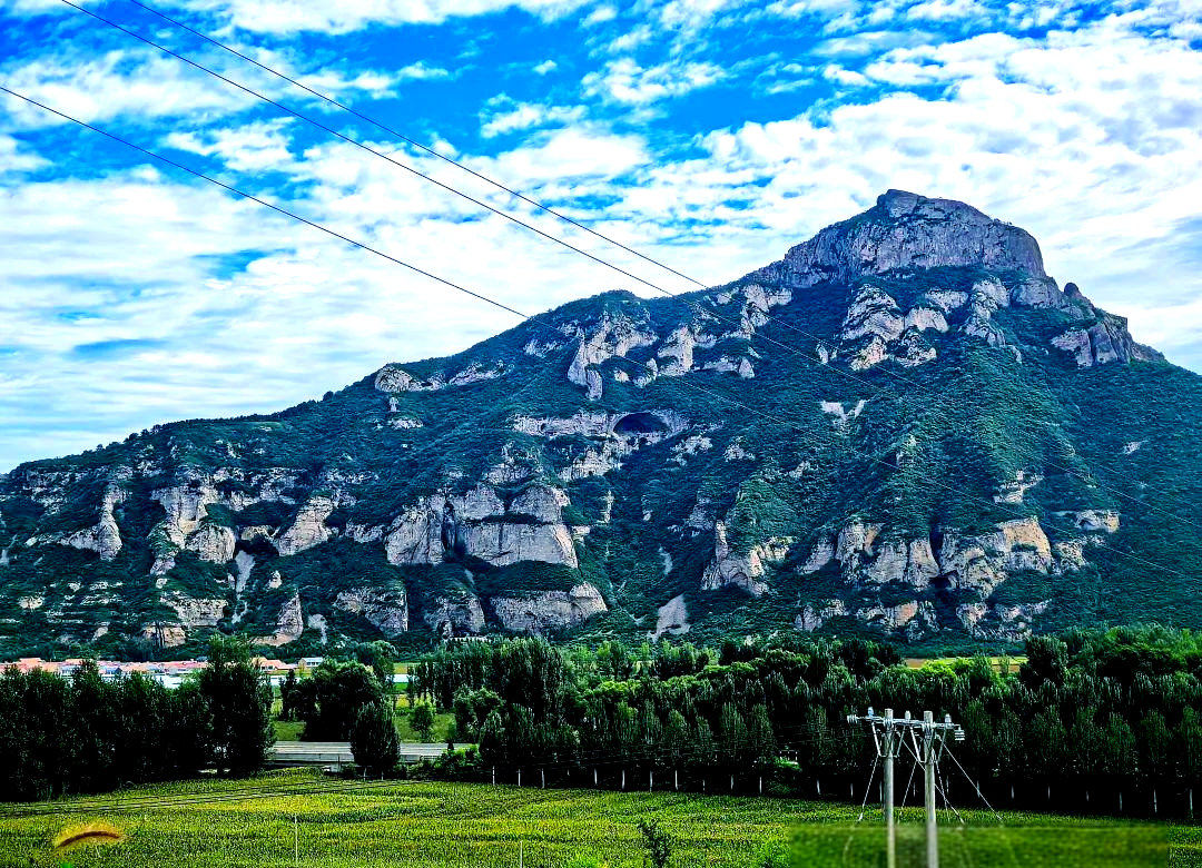 毛公山探秘:天地间的自然奇观