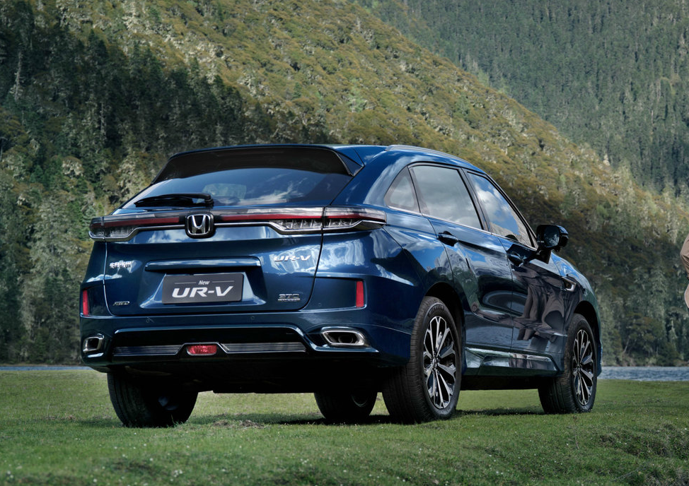 2023款本田urv 370 turbo四驱尊耀版,落地价格,用车分析