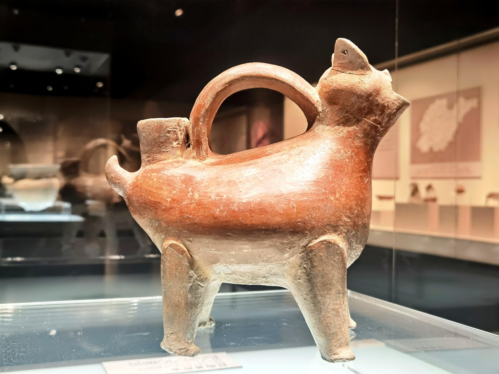 看见文物|新石器时代陶器的杰出代表——红陶兽形壶