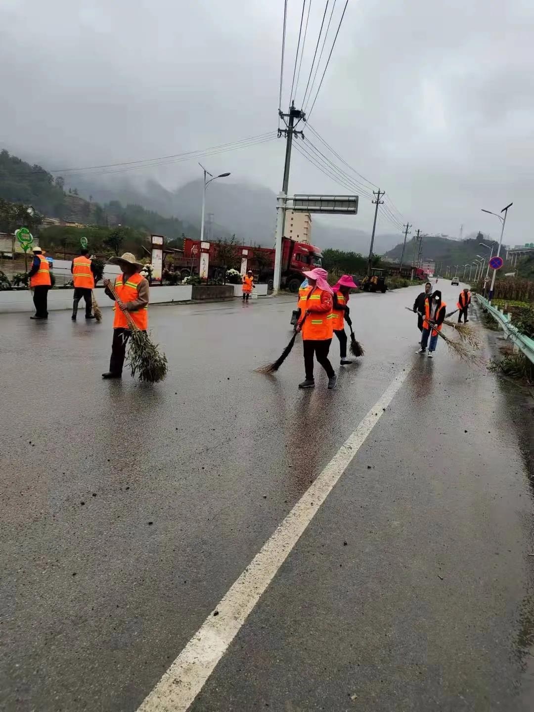 七星关区长春堡镇:坚定不移强整治 建设美丽新农村