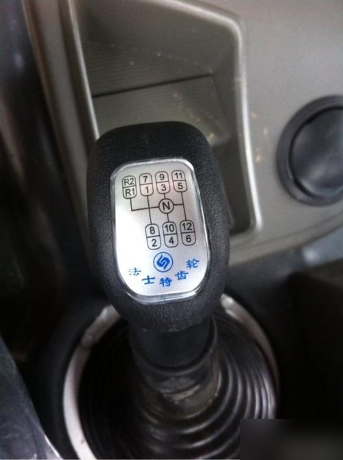 东风前四后八自卸车几个档位