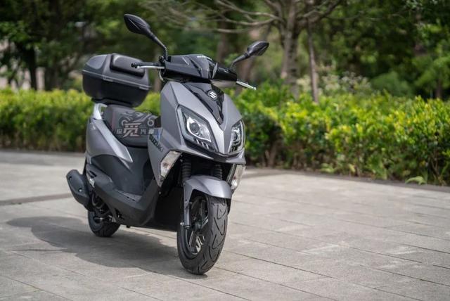 详细测评济南轻骑铃木uy125︱神车也有中年危机