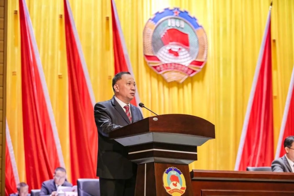 政协第五届珠海市金湾区委员会第一次会议开幕!