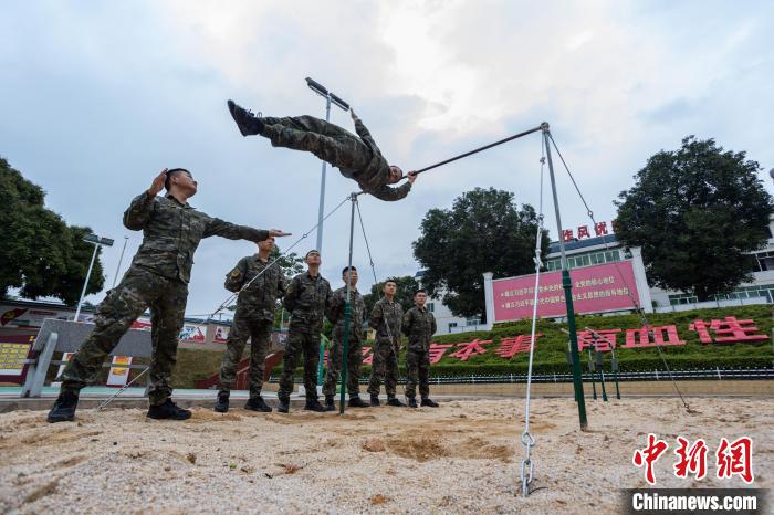 玉林武警图片