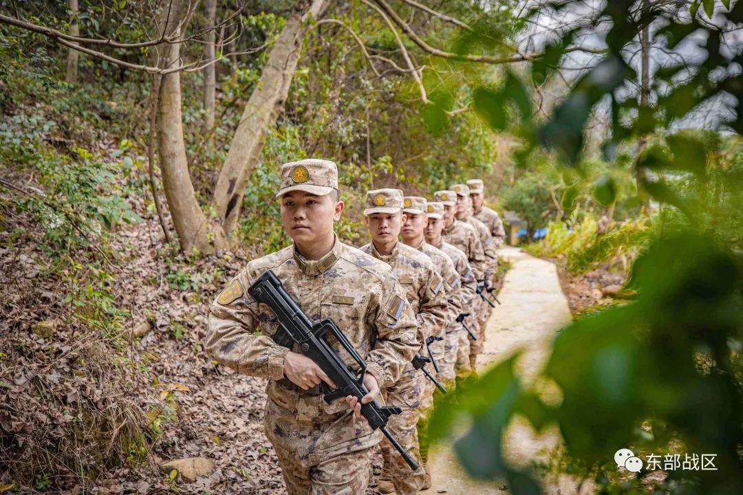 军旅生活看看他们记录下的练兵备战时光——东部战区海军某岸勤部下面