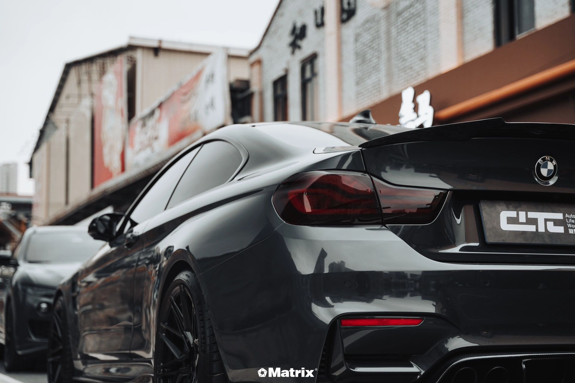 宝马m4-matrix矩阵改色膜曼哈顿的灰,融合了艺术与科技的灰