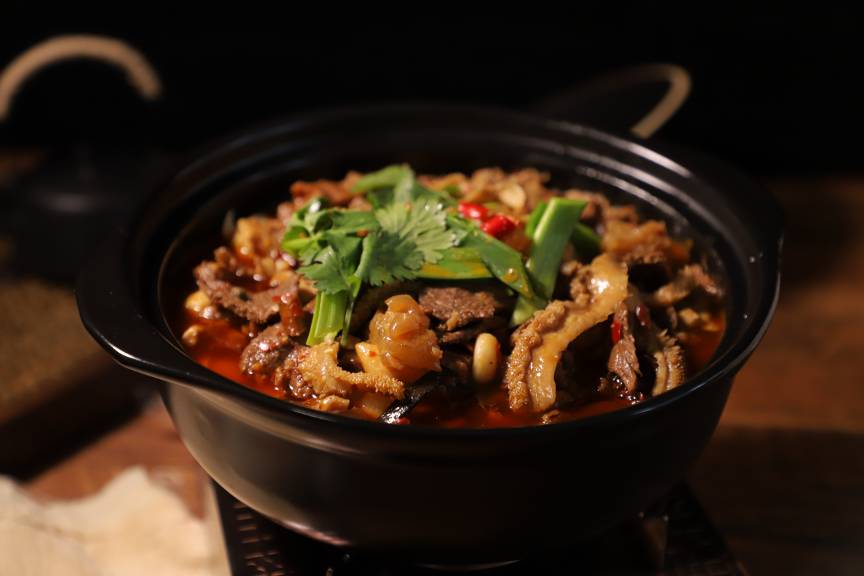 荆州牛三鲜,你就吃吧,一吃一个不吱声