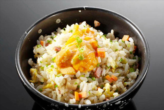 教你做鲜美的海胆炒饭,口感惊艳,让健康与美味并存!