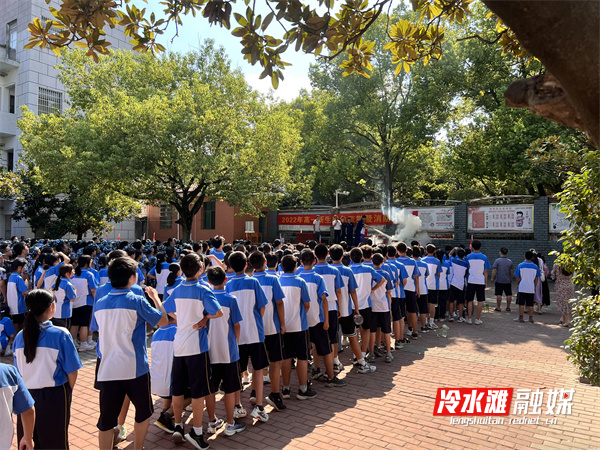 永州二中开展消防安全演习