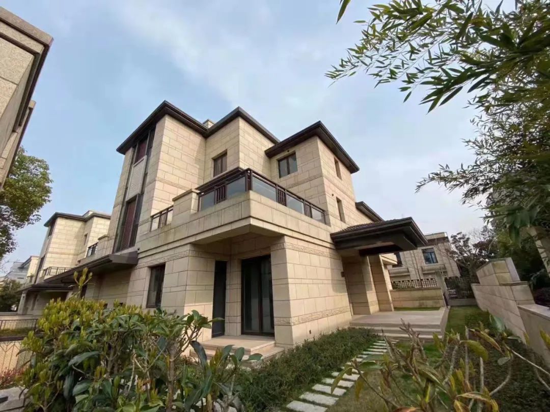 闵行浦江cld 法式联排类独栋「一品漫城别墅」295-343㎡臻藏发售