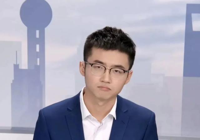 上视新闻频道的主持人高嵩,这也太帅了吧