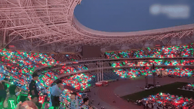 一场演唱会,照出了内娱真面目,tfboys也没想到会这么难看吧