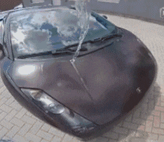 "给我两千万,让你在这住一辈子,你会愿意吗?"神点评够霸气