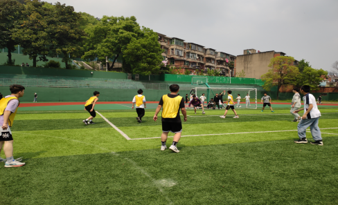 黄石五中举行"校长杯"足球赛