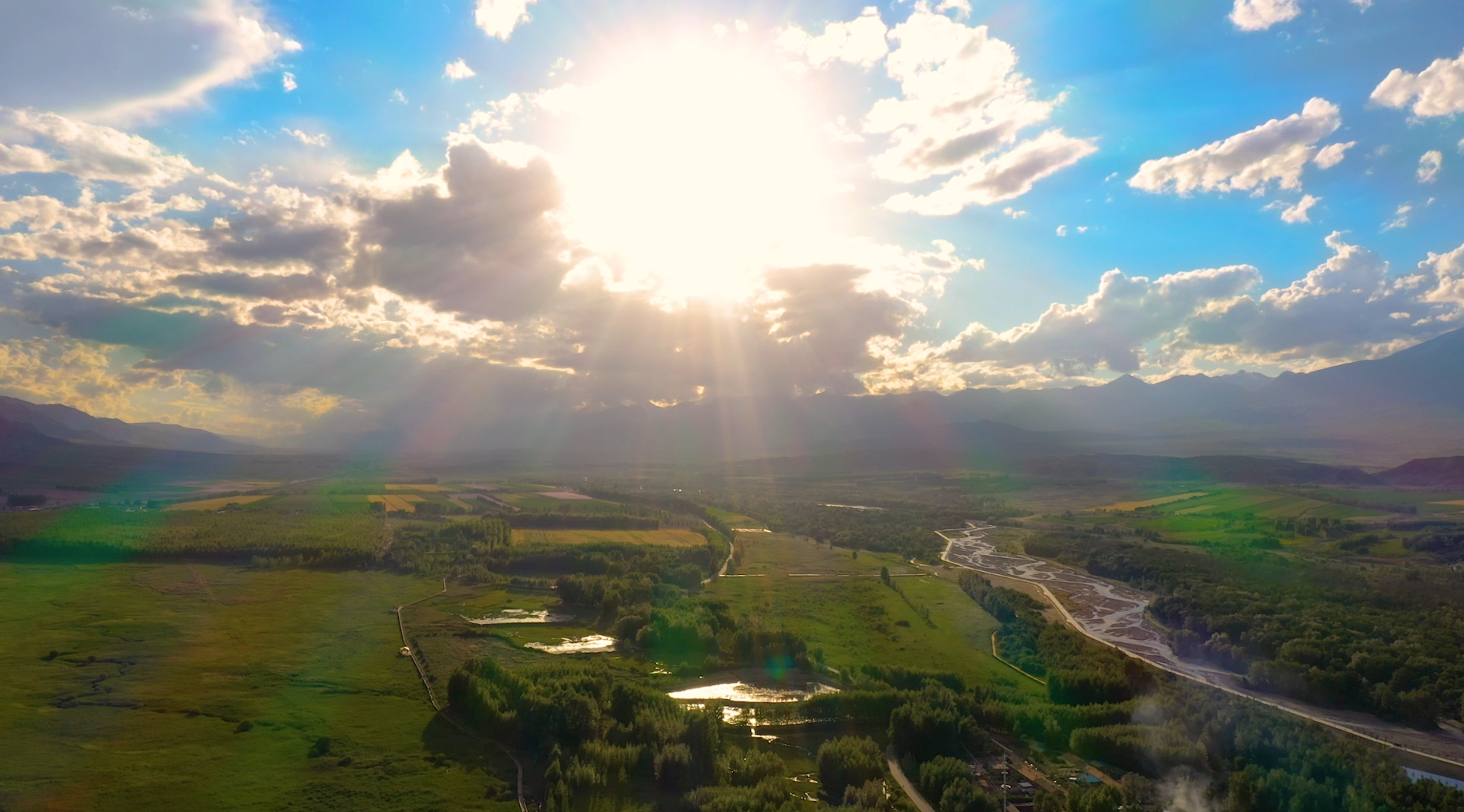 千城胜景|新疆博州:湿地余晖 博尔塔拉河