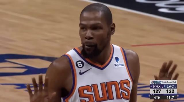 杜兰特摊手:"我不想惹麻烦,威哥"