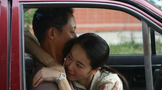 在《天道》原著中,芮小丹脱衣对丁元英表白,到底蕴含什么深意?