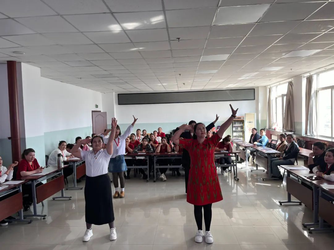 语润家国情 共绘同心圆——新疆妇联"石榴花"农村