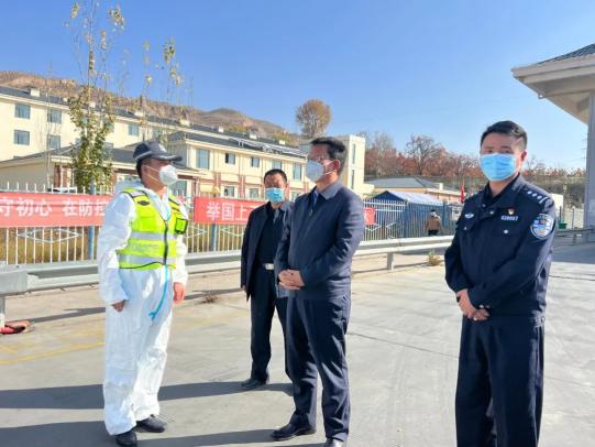 县委书记张爱如同志深入疫情服务点督导检查疫情防控工作