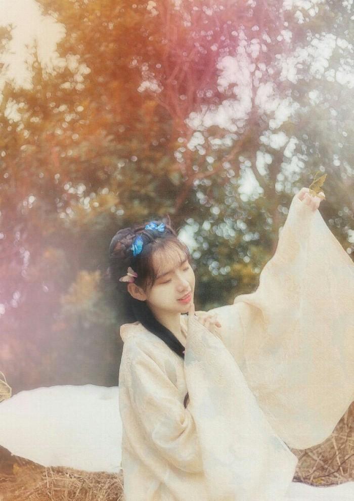 《佛系修仙女配》穿成佛系师妹,冰清玉洁,却被病娇师兄锁进暗室
