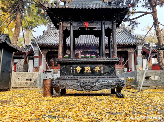 好景山东|多彩绚烂!航拍初冬泰山普照寺,好似身处世外桃源
