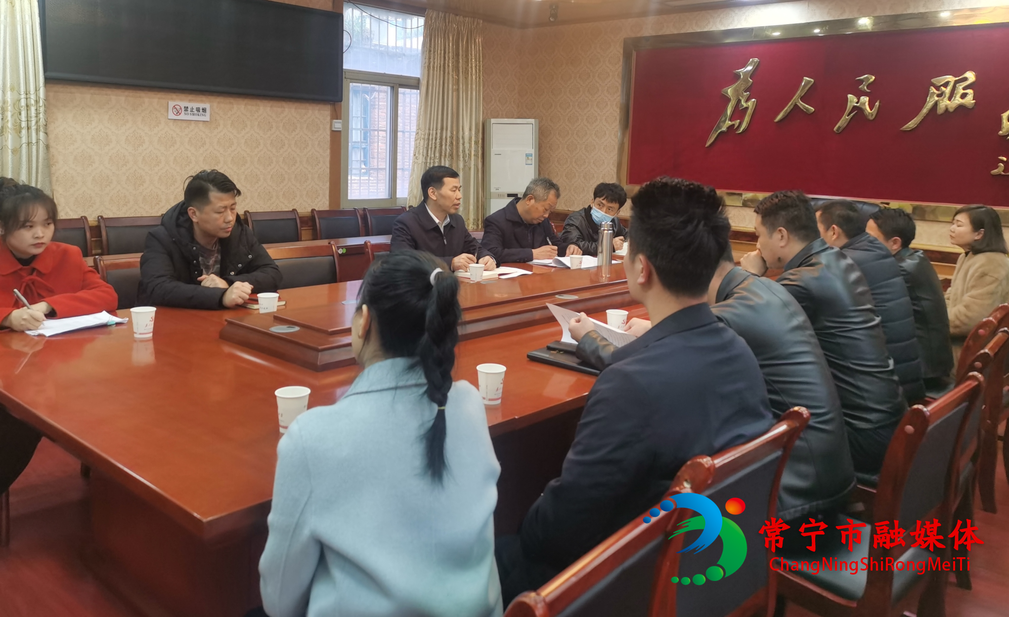 段鸣走访慰问政协委员