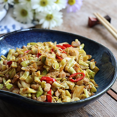 学会酸菜肉末炒笋丁,生活有滋有味儿