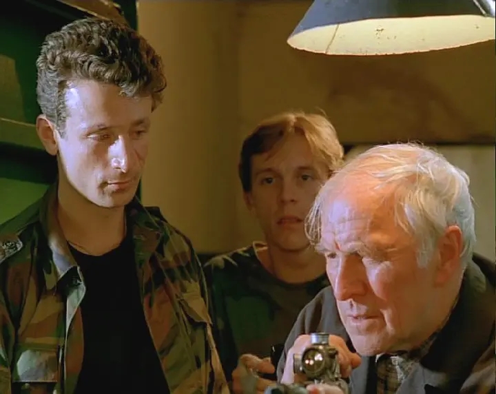 《伏罗希洛夫射手》人民呐喊中的自由呈现