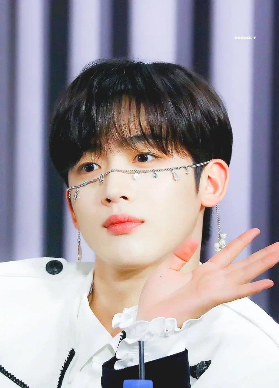 被金曜汉这个造型帅到了