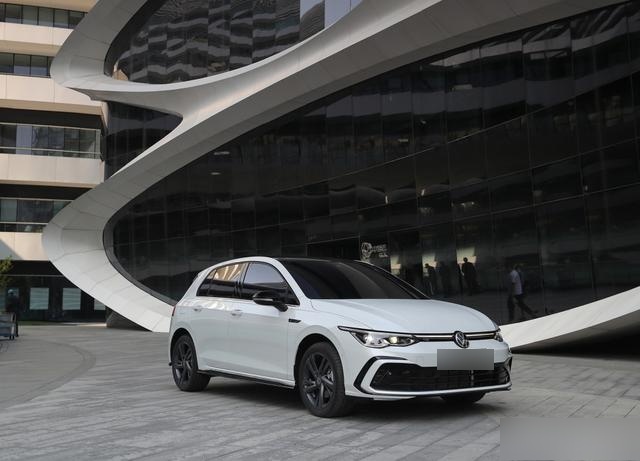 对于一汽大众高尔夫2021款280pro的车型,其全款落地价若超过16万确实