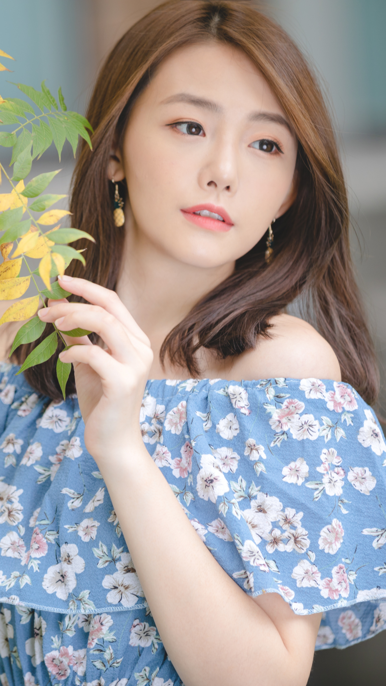 你的手机壁纸该换了(美女篇)