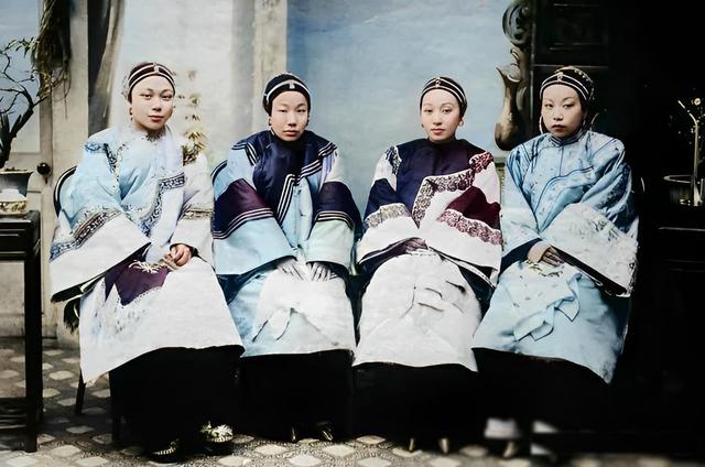 清末老照片:当年的三大名妓,放在今天那也是妥妥的大美女